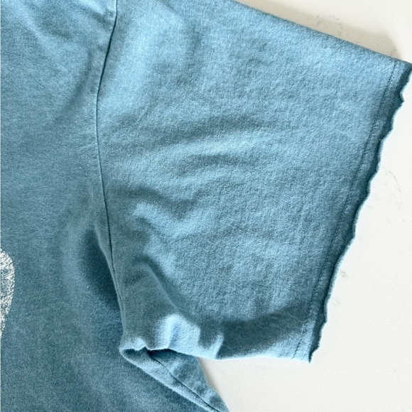 Ron Jon Mineral Washed Distressed Badge Tee Boxy Crop - Picture 7 of 9